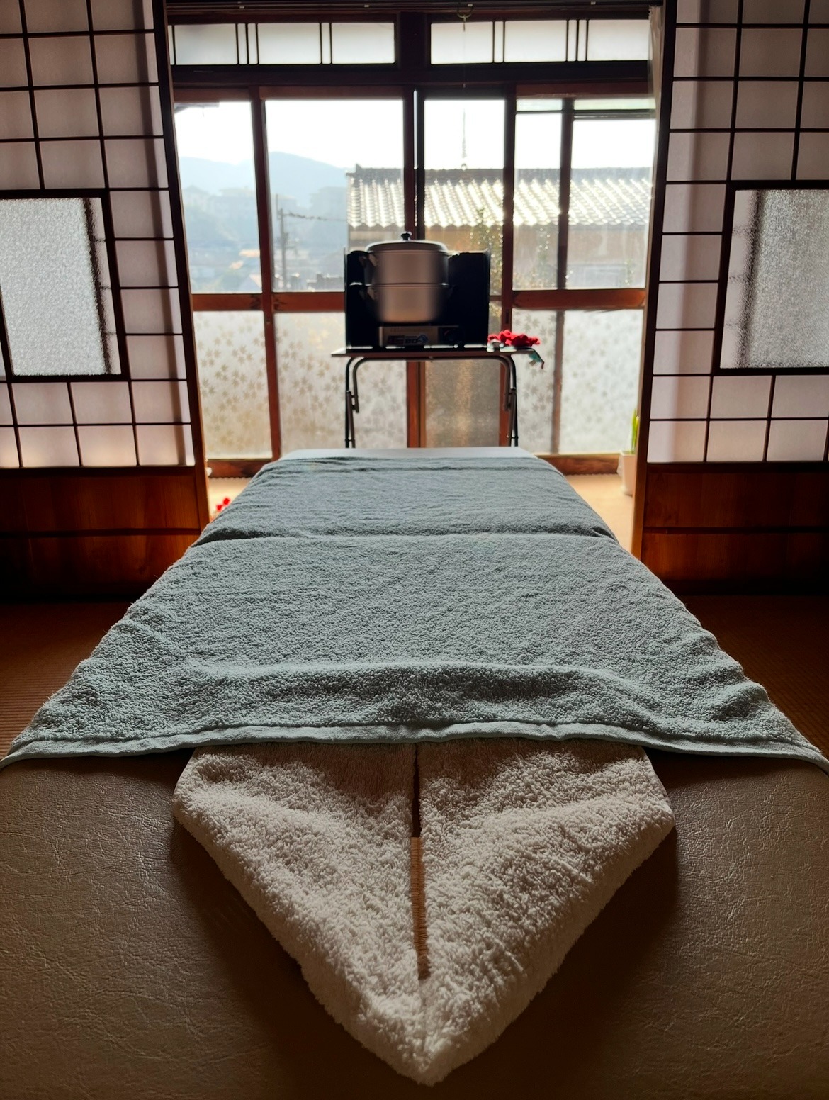 The salon in Moji-ko